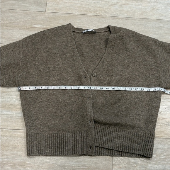 ZARA V-Neck Button-Up Sweater - Picture 10 of 10